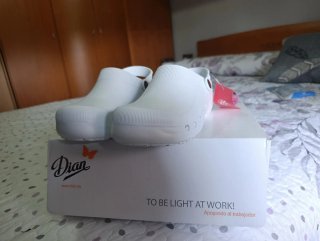 Zuecos Dian Blancos Nuevos