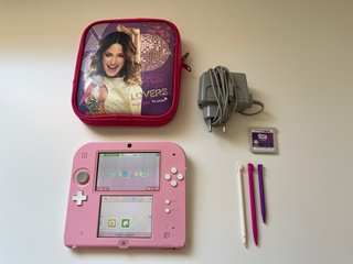 Consola Nintendo 2DS Rosa + Accesorios