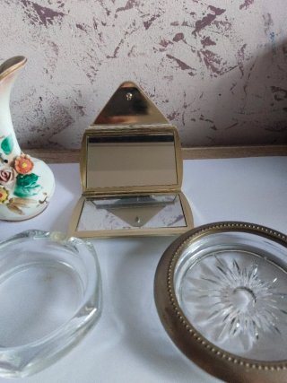 4 Antichi Oggetti Decorativi