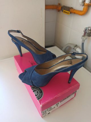 Sandalias K¨T¨Y Azul Talla 39
