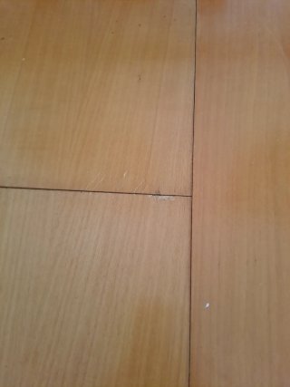 Mesa de comedor redonda y 4 sillas