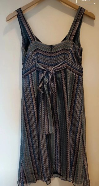 Vestido estampado multicolor de seda