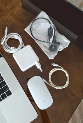 MacBook Pro 15 2017 i7 1TB 16GB Touch Bar