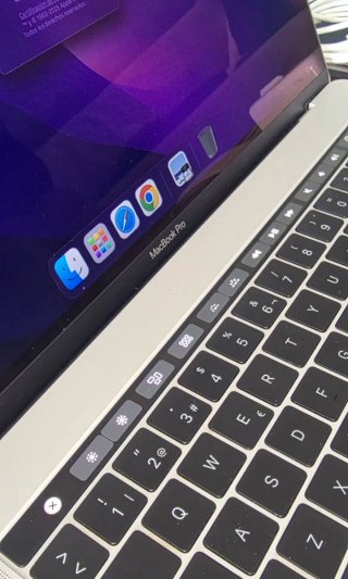 MacBook Pro 15 2017 i7 1TB 16GB Touch Bar