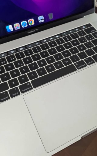 MacBook Pro 15 2017 i7 1TB 16GB Touch Bar