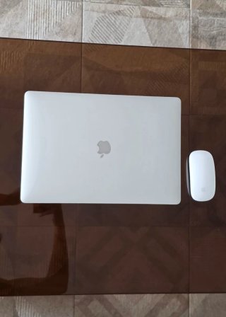 MacBook Pro 15 2017 i7 1TB 16GB Touch Bar