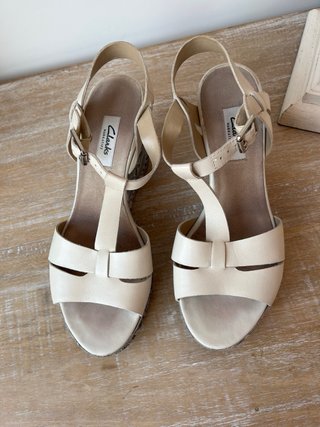 Cuñas Clarks Piel Blancas Flores