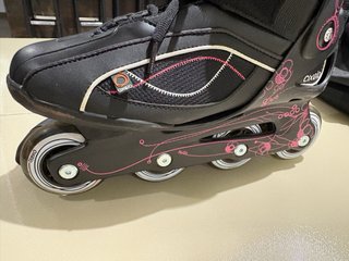 Patines en línea Oxelo negros y rosas. Núm 39-40