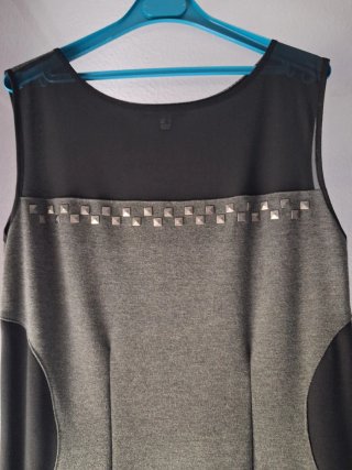 Vestido Otoño Negro y Gris con Tachuelas