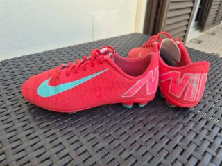 Botas Chuteiras Nike Criança