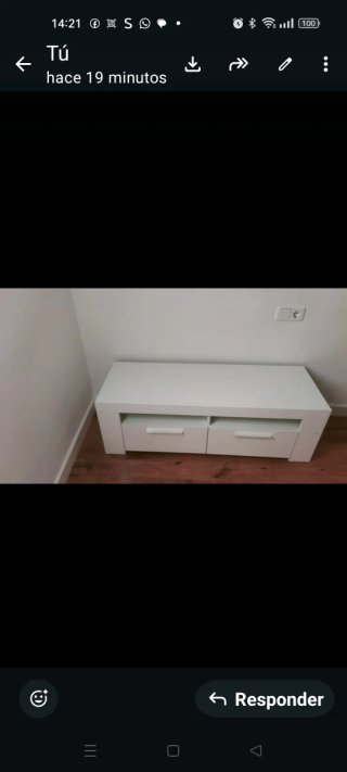 Mueble TV blanco con cajones