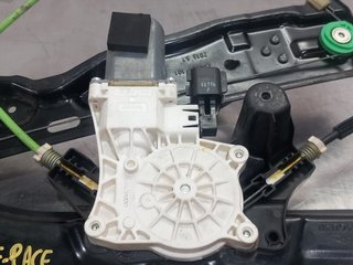 ELEVALUNAS DELANTERO DERECHO JAGUAR F-PACE 204DTD
