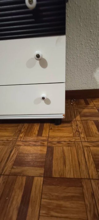 Mueble y 2 mesitas de noche