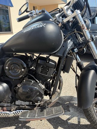 Daelim VL125F Cruiser Negra