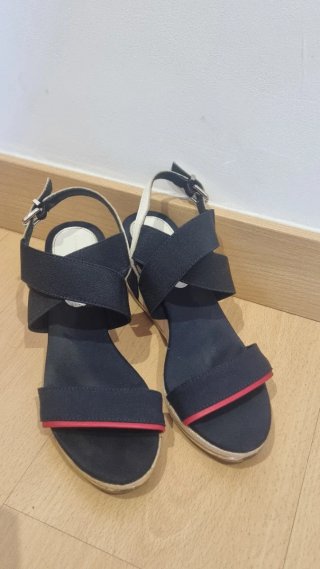 Sandalias Tommy Hilfiger Azul y Dorado