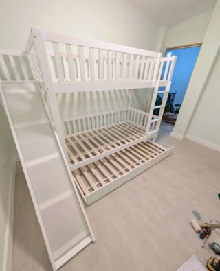 Litera infantil con tobogán y cama nido