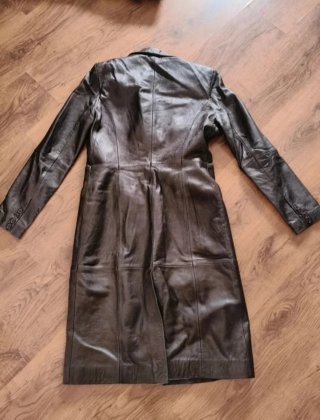 Gabardina de piel larga