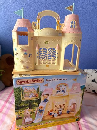 Sylvanian Families Guardería Castillo Bebé
