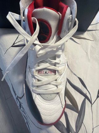 Zapatillas Jordan Talla 39 Rojas y Blancas
