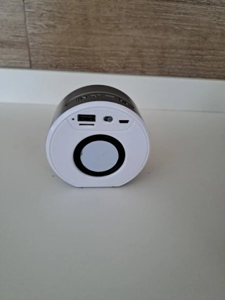 Altavoz inalámbrico Prink negro y blanco