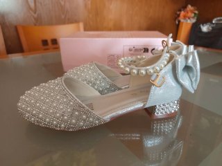 Zapatos de ceremonia plateados para niña