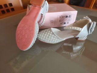 Zapatos de ceremonia plateados para niña
