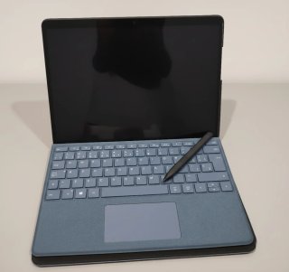 Ordenador y tablet Microsoft Surface Pro 9