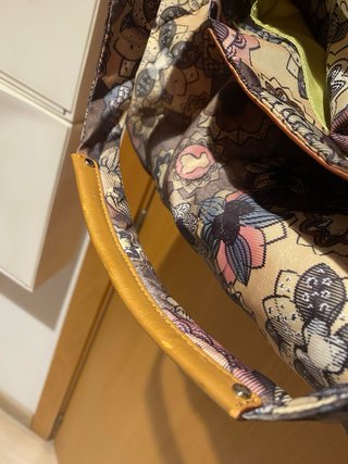 Bolso Tous estampado floral de viaje
