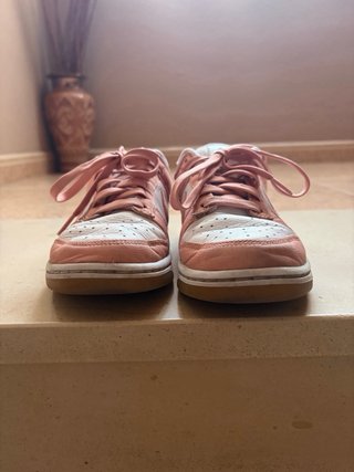 Zapatillas Nike Dunk Low Rosa y Blanco