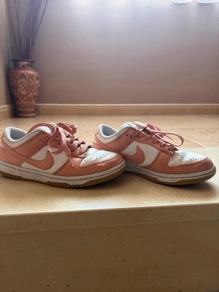 Zapatillas Nike Dunk Low Rosa y Blanco