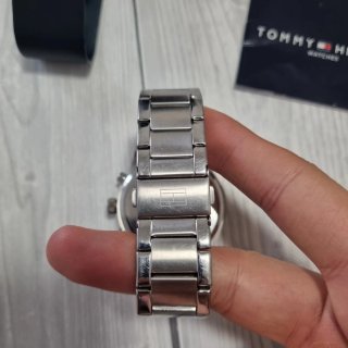 Reloj con caja Tommy Hilfiger hombre