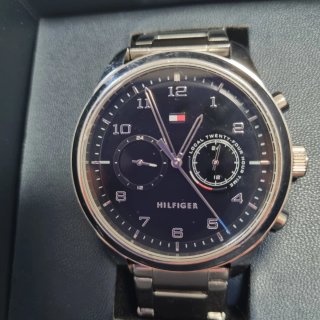 Reloj con caja Tommy Hilfiger hombre