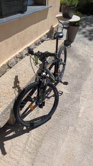 Bicicleta MTB Rockrider ST500 24' 9-12 años