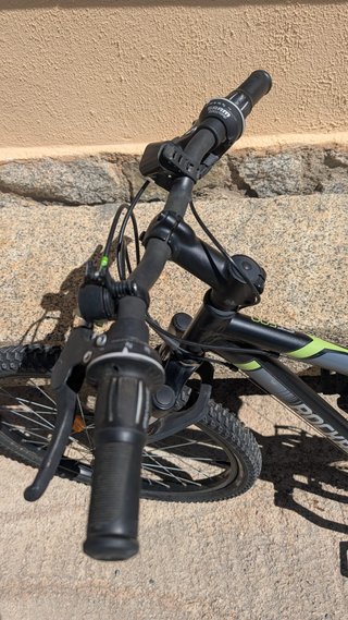 Bicicleta MTB Rockrider ST500 24' 9-12 años