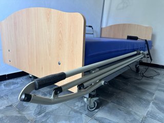 Cama articulada eléctrica con elevador (Manacor)