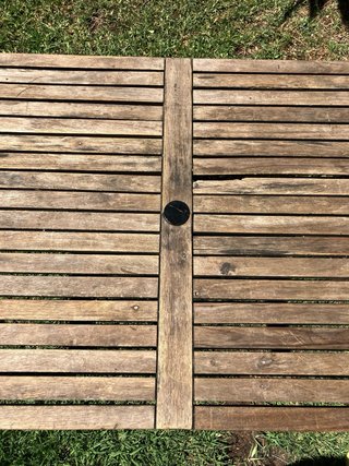 Mesa de exterior de madera patio