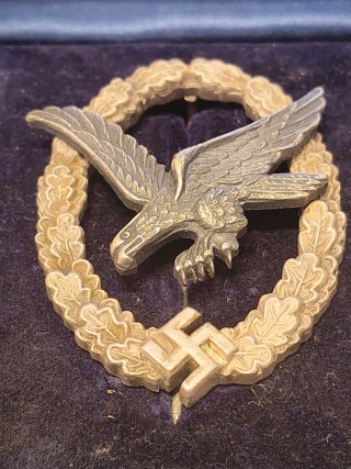 Militaria DistintivoLuftwaffe Artilheiro em Estojo