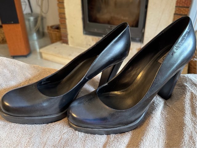 Zapatos tacón Calvin Klein piel negros T41