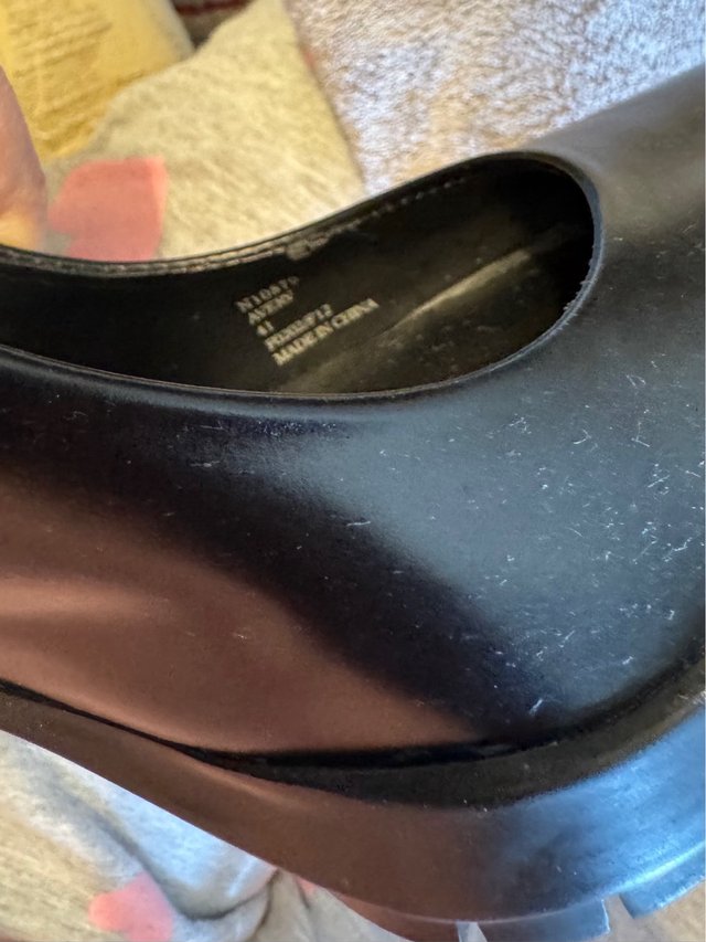 Zapatos tacón Calvin Klein piel negros T41