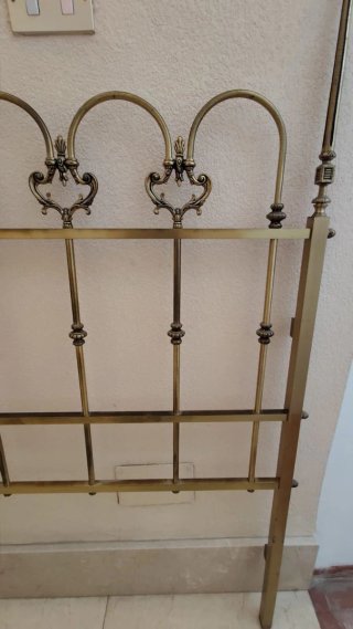 Cabezal cama 90cm y mesita auxiliar