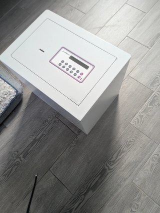 Caja fuerte Arregui como nueva. Leroy Merlín