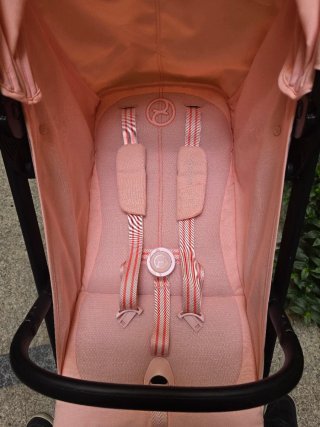 Carrito 2025 Cybex Beezy rosa