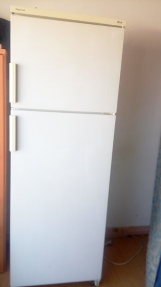 Nevera blanca en buen estado marca  superse
