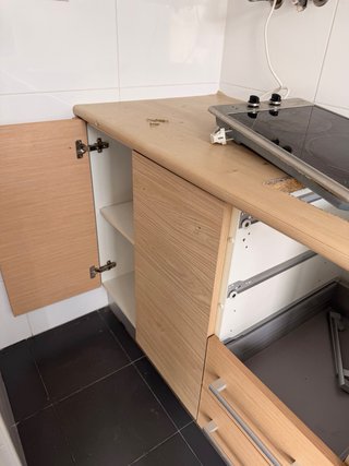 Cocina,nevera , vitro, fregadero, muebles,encimera