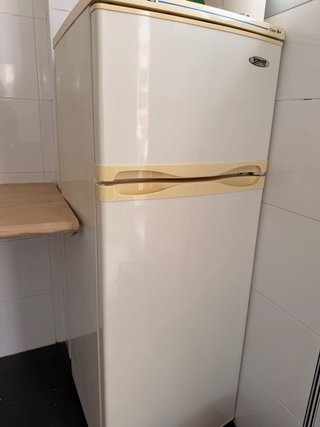 Cocina,nevera , vitro, fregadero, muebles,encimera