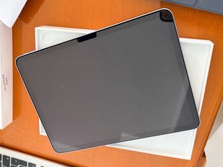 iPad Air M4 2026 Plata/morado Factura y Garantía.