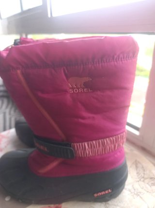Botas Sorel rosas y negras