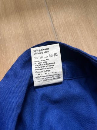 Mono de trabajo azul