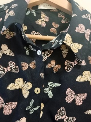 Blusa El Corte Inglés Mariposas Multicolor.