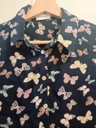 Blusa El Corte Inglés Mariposas Multicolor.